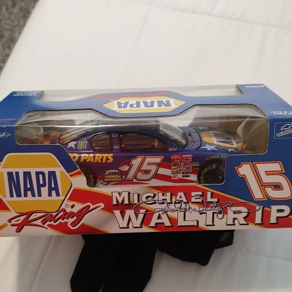 NAPA Racing Diecast Car - Picture 3 of 5